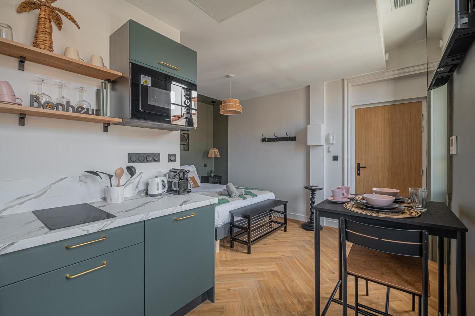 Le Felix Appart'Hotel Romans-sur-Isere Luaran gambar
